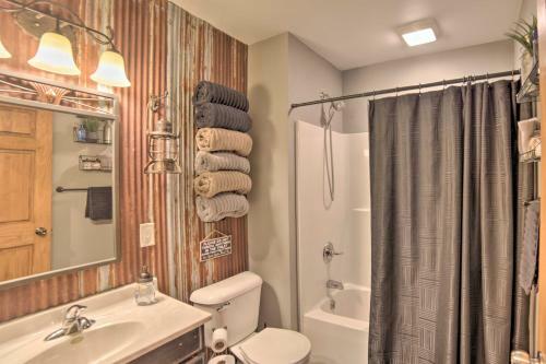 Stunning Wisconsin Home Less Than 4 Mi To High Falls!