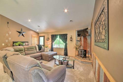Stunning Wisconsin Home Less Than 4 Mi To High Falls!