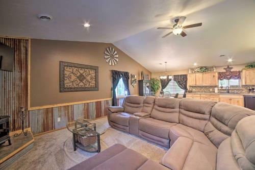 Stunning Wisconsin Home Less Than 4 Mi To High Falls!
