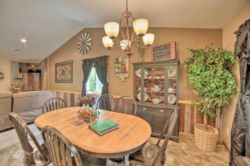 Stunning Wisconsin Home Less Than 4 Mi To High Falls!