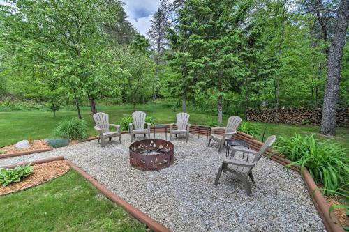 Stunning Wisconsin Home Less Than 4 Mi To High Falls!
