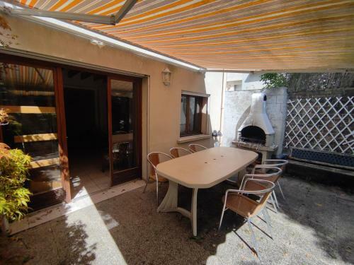 Maison de Charme Au Pied Du Mont Val�rien