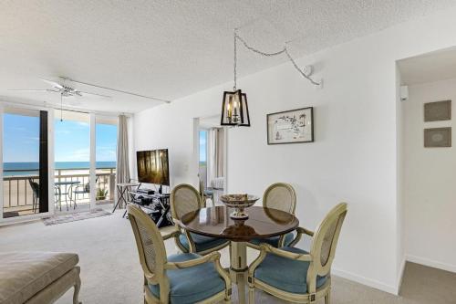 Tradewinds 817