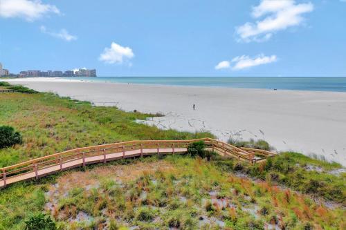 Tradewinds 817