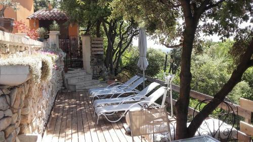 Hostal Maison D'h�tes La Garenne