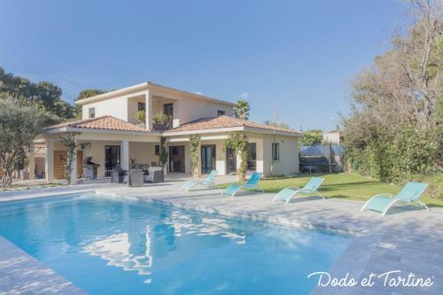 Stunning Villa 4 Bedroom With Pool - Dodo Et Tartine