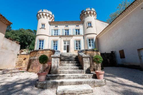G�te Les Tours - G�te de Groupe En Provence