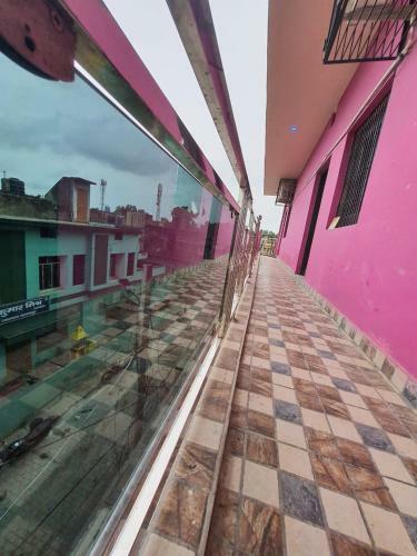 City Paradise AC Deluxe Lodge, Balrampur