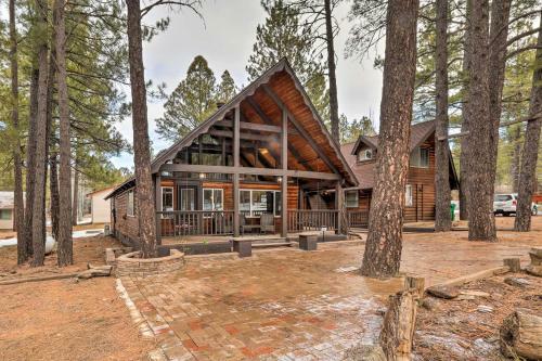 Sophies Getaway Updated Cabin About 1 Mi To Hiking!