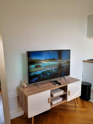 Apartamento Studio Moderne,face Au Parc.
