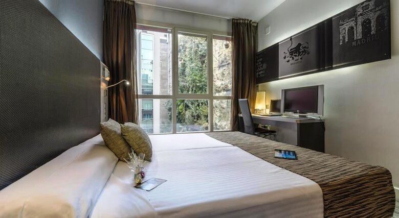 Hotel Petit Palace San Bernardo