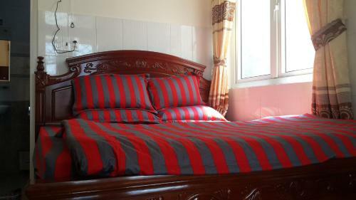 Hotel C? S? L?u Tr� Du L?ch Villa T?n Ph�t
