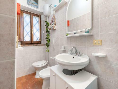 Pleasing Holiday Home In Elmo-sorano With A Whirpool
