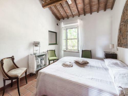 Pleasing Holiday Home In Elmo-sorano With A Whirpool