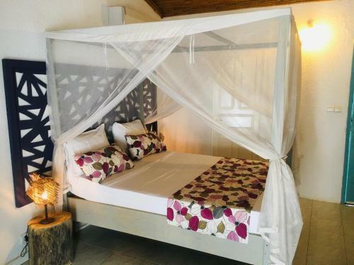 Bed & Breakfast West African Beach