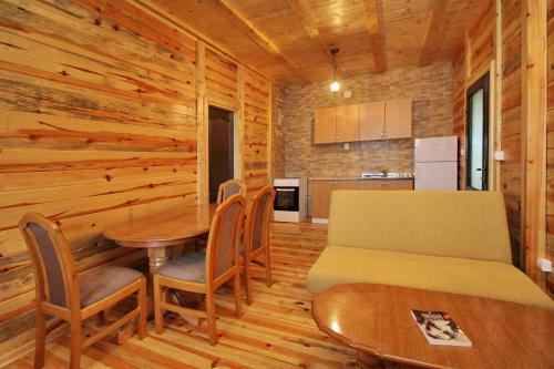 Hotel Tara Lake Apartments