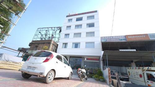 Hotel Laxmi Vilas Palace