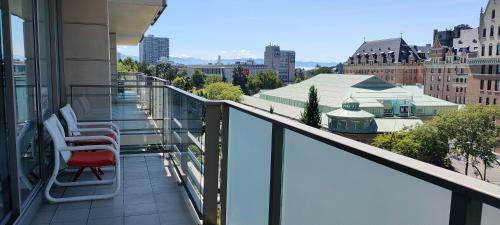Apartamento Relaxing Condo In Falls Downtown Victoria