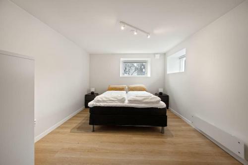 Apartamento Practical Basement Apt With All Home Comforts Close To City Centre