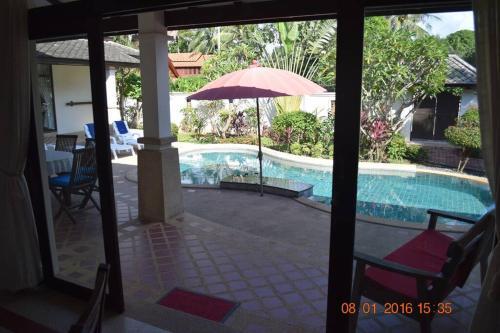 4 Bedroom Pool Villa 1 ~ 30 Seconds Walk To Beach