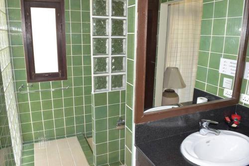 4 Bedroom Pool Villa 1 ~ 30 Seconds Walk To Beach