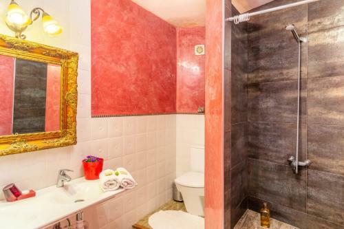 Mallorca Traditional Townhouse Holiday In Llubi