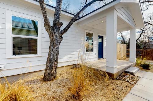 Cottages At The Grove
