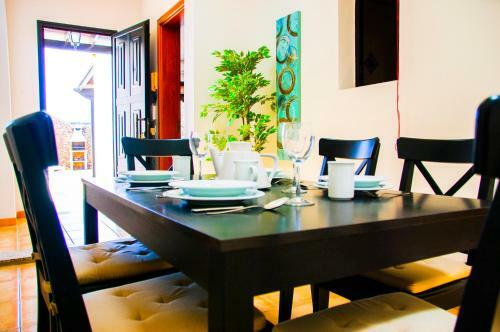 Villa Calamares With Heated Pool And Air Conditioning