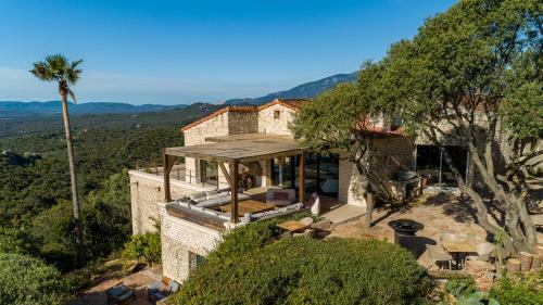 Hostal Villa L'arbousi�re