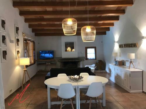 Villa Bronx Pollensa, Huge Pool, Rural