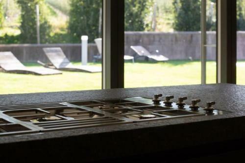 Au�ergew�hnlich! Villa! Lage! Kino! Weinkeller! ..