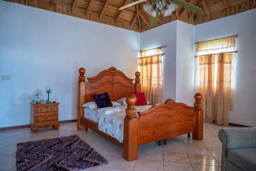 Hostal Burg Ann's Villa