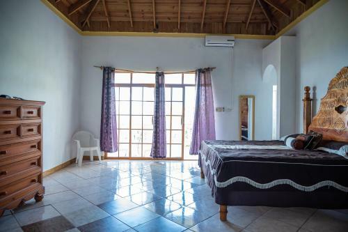 Hostal Burg Ann's Villa