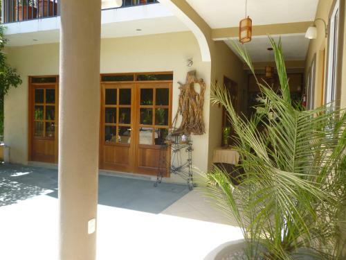 Maximos Petit Hotel