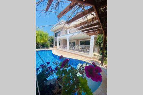 Villa Belis&liya