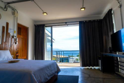Hotel Av Suites