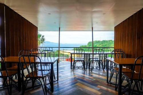 Hotel Av Suites