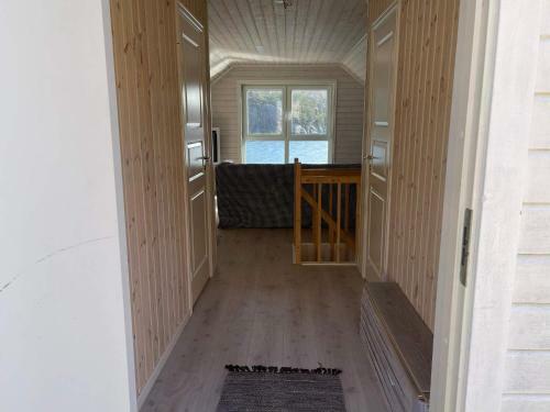 6 Person Holiday Home In Rubbestadneset