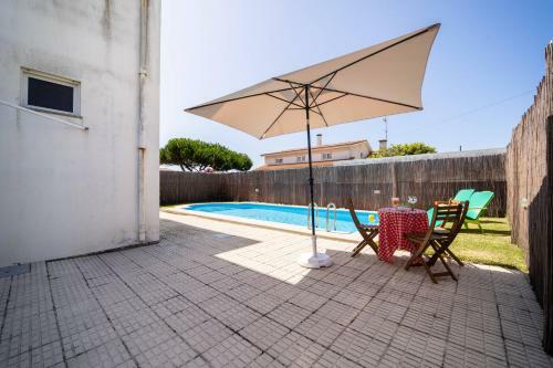 Marinhas - Moradia V4 Com Piscina E Pr�ximo Da Praia - Esposende