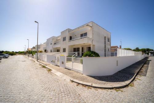 Marinhas - Moradia V4 Com Piscina E Pr�ximo Da Praia - Esposende