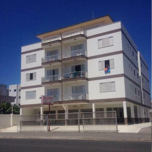 Apartamento Edificio Carlos Jos�