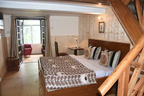 Hostal Room In Lodge - Duplex Suite 2 - Enjoy Your Ultimate Workations