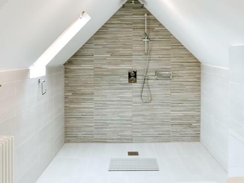 Pass The Keys Stunning 2 Bedroom Apartment In Uplands
