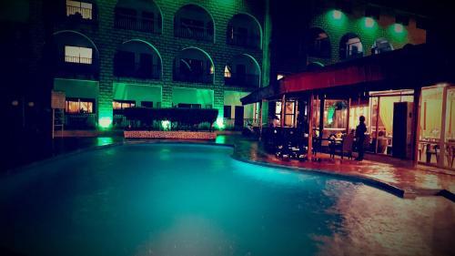 Riviera Tauyah Hotel