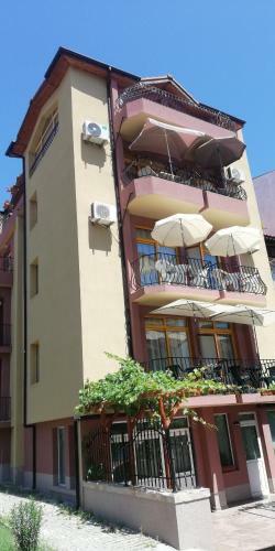 Hostal Guest House Ares