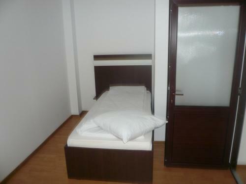 Hostal Pensiunea Q