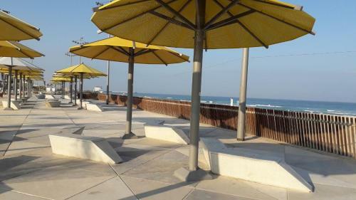 Comfortable Apartment, 7 Min Walk To Beach Ashdod