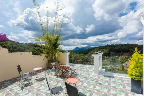 Shin Village Hotel