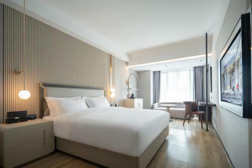 Hotel ????????