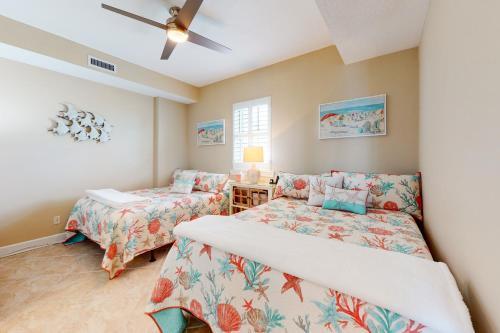 Hotel Regency Isle 305